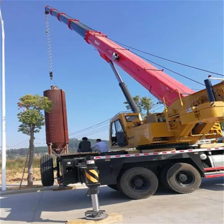 炉霍专业吊车租赁多少钱